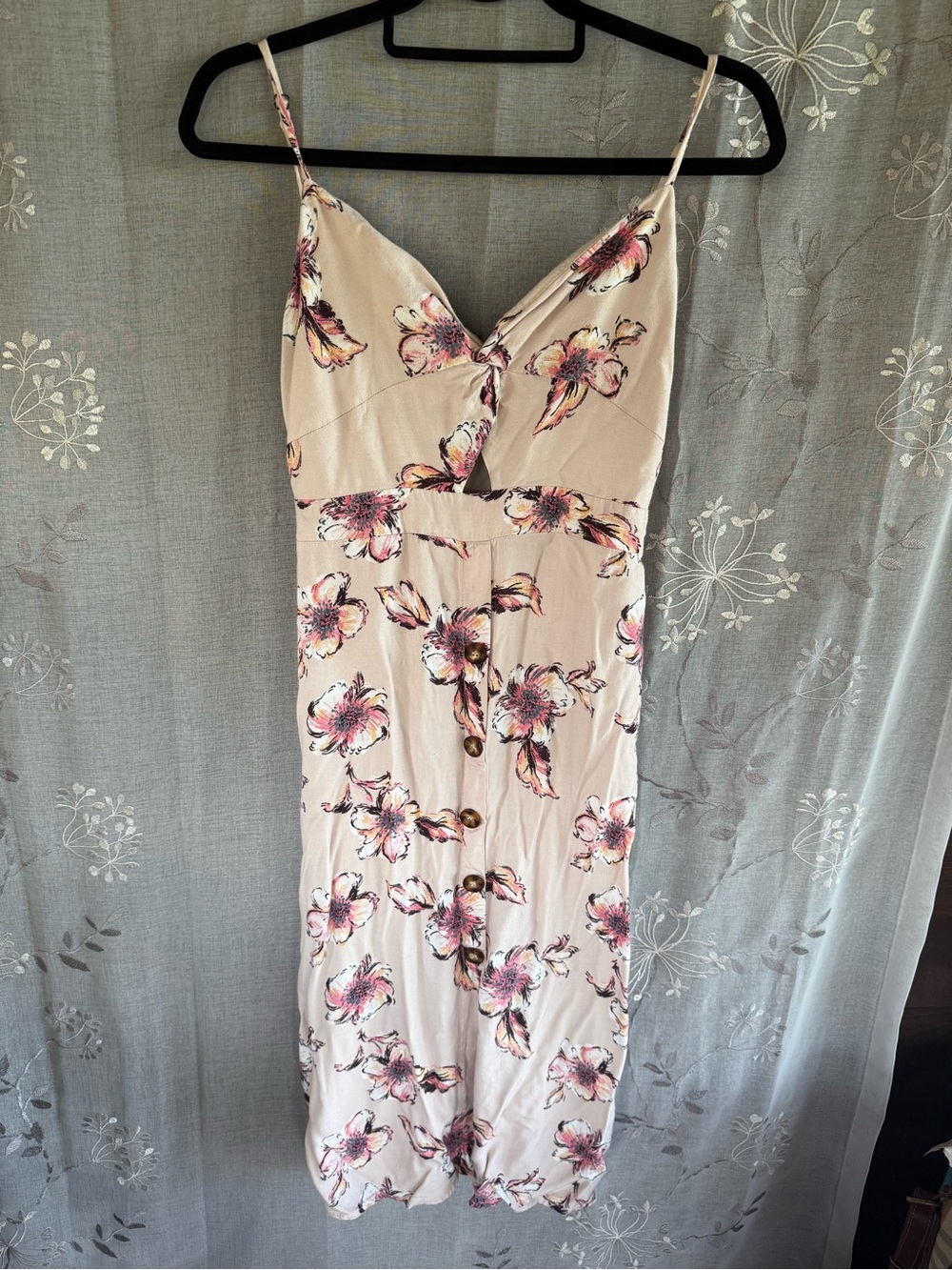 Mimi Chica Blush Floral Button-Front Spaghetti-Strap Midi Dress